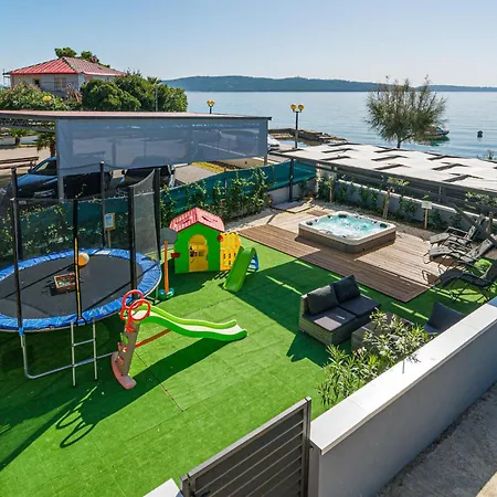 Obala Kralja Tomislava Vi