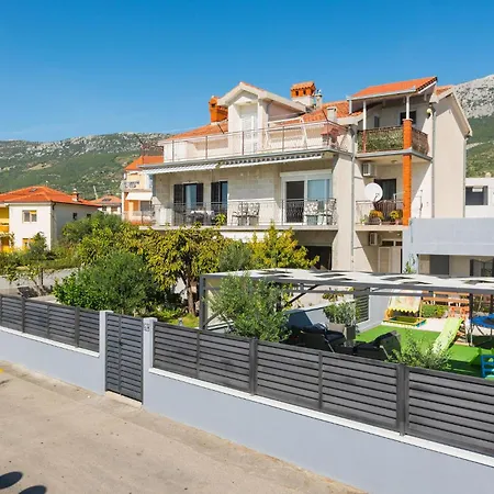 Obala Kralja Tomislava Vi Appartamento Kaštela