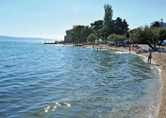 Obala Kralja Tomislava Vi *